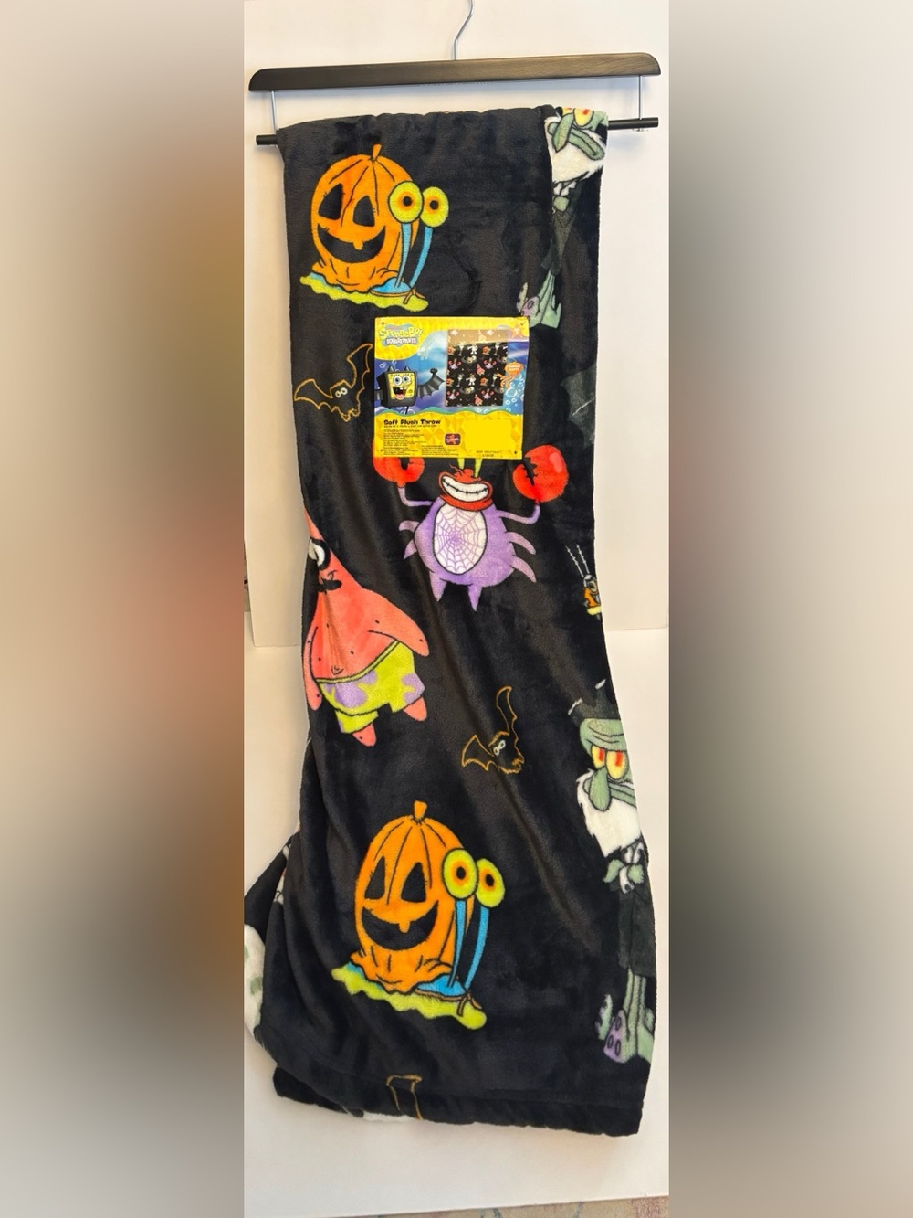 Nickelodeon SpongeBob SquarePants and Friends Halloween Throw Blanket 50 x 70